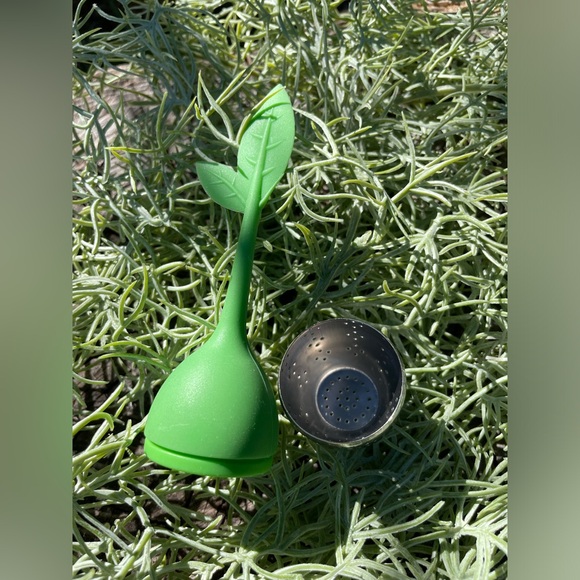 Tea Leaf Infuser - Picture 3 of 6